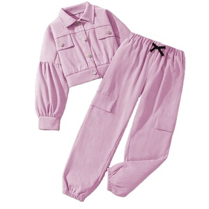 Abrigo deportivo y de ocio de manga larga para niñas con pantalones Cargo 2025 Conjunto de dos piezas de invierno para niños - Product Image 1