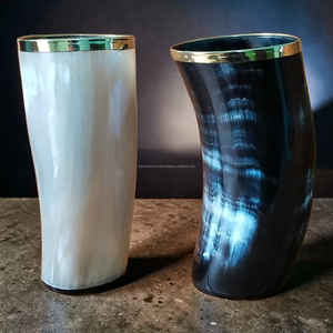 Taza de cuerno de buey auténtica hecha a mano con borde de latón a precio económico. - Product Image 6