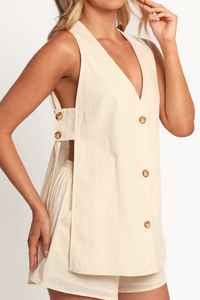 Ensemble coordonné gilet et short taille haute en lin pour femme, souvent appelé ensemble gilet en lin et short coordonné - Product Image 4