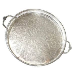 Elegante Bandeja de Servir Marroquí de Metal Martillado con Borde Festoneado, Acabado Dorado, Vajilla Decorativa de Estilo Marroquí, Bandeja para Servir Alimentos - Product Image 2
