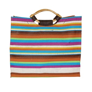 Bolsa de Compras Moderna de Alta Calidad con Asa de Madera en Forma de Ojo, Diseño de Rayas Multicolores, Bolsa de Yute Laminada en PP - Product Image 1