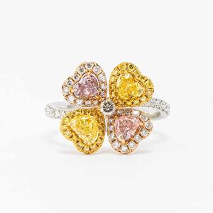 Bague en forme de cœur avec grappe de fleurs en diamants multicolores cultivés en laboratoire, 1,90 carat, en or blanc 14 carats, style de fiançailles de créateur - Product Image 1