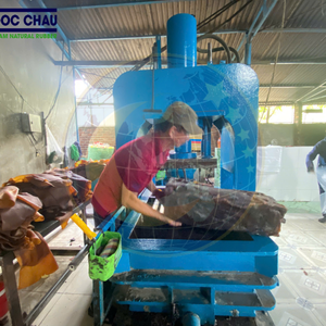 Caoutchouc naturel de haute qualité RSS3, fournisseurs vietnamiens, meilleur prix pour les pièces automobiles, production de pneus, marque Ngoc Chau - Product Image 2