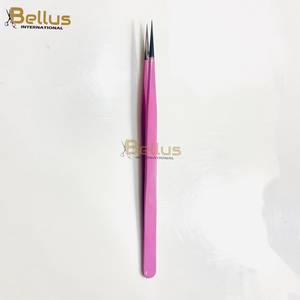 Pinzas para Pestañas Postizas Bellus International, Punta Suave Personalizada, Agarre Fino, Acero Inoxidable con Recubrimiento Rosa, Precisión para Extensión de Pestañas - Product Image 1
