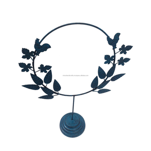 Couronne de mariage avec support, Design de feuilles et de fleurs, en métal rond, pour porte d'entrée, fenêtre murale, zone de jardin, décoration de fête - Product Image 5