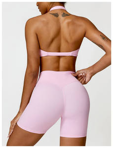 Ensemble de yoga sans couture pour femme : brassière rose à dos croisé et short taille haute, maintien élevé, couleur unie, logo frontal - Product Image 2