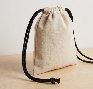 Pochette à cordon personnalisée avec logo vert, en faux daim, pour cosmétiques, bijoux, accessoires, ou comme sac cadeau. - Product Image 5