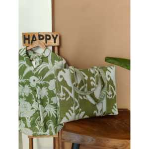 Bolso Tote de Algodón Acolchado Hecho a Mano en India. Bolsa de Tela Reutilizable Ecológica. Bolsa de Compras Promocional con Diseño Geométrico Ikat Verde - Product Image 3