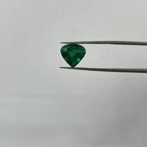 Forma de corazón de Zambia Natural muy fina y de alta calidad de primera calidad 3,61 quilates para la fabricación de joyas - Product Image 2