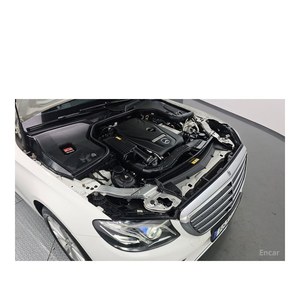 เมอร์เซเดส-เบนซ์ อี300 อี-คลาส รุ่นเอ็กเซ็กคิวทีฟ ซีดาน ปี 2018 ระยะทาง 93,426 กม. มาตรฐานไอเสียยูโร 5 เบาะหนัง เกียร์อัตโนมัติ - Product Image 6