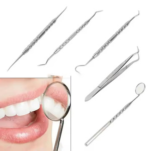 Kit d'outils dentaires manuels professionnels DETAIN IMPEX avec miroir, sonde, pince et gratteur, certifié CE pour les soins bucco-dentaires et l'utilisation chirurgicale - Product Image 1