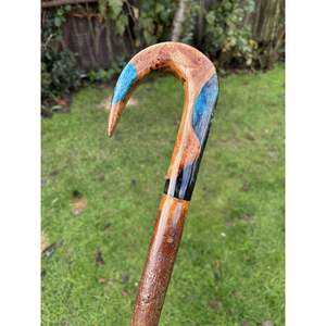 Escultura de Lujo con Mango de Caña, Tallada a Mano en Resina y Madera de Acacia, Elegante Madera de Acacia con Cañas - Product Image 2