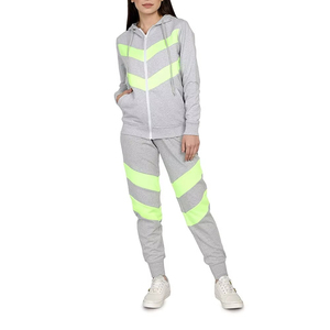 Ensemble de survêtement pour femme gris et vert fluo avec blocs de couleur, sweat à capuche et pantalon zippé sur toute la longueur, vêtements de sport décontractés avec poches latérales - Product Image 1