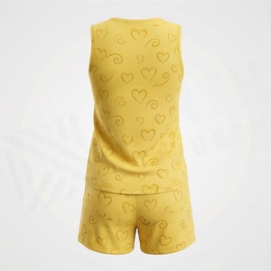 Conjunto de Top Corto sin Mangas y Pantalones Cortos con Estampado de Corazones Amarillos para Mujer, Ropa Casual de Primavera/Verano, Corte Regular, Tejido de Algodón y Spandex, 2 Piezas - Product Image 2