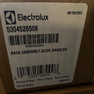 Electrolux/Frigidaire - Horno empotrado con sistema deslizante 5304526506 - Product Image 1