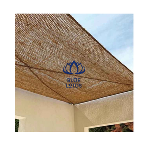 Voile d'ombrage rustique en fibre de coco naturelle, directement de l'usine, pour espaces extérieurs et protection solaire - Product Image 1