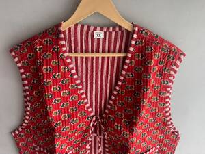 Gilet matelassé en coton rouge à fleurs pour femme, sans manches, col en V, poches plaquées, veste réversible, style printemps, CADEAU POUR ELLE - Product Image 4