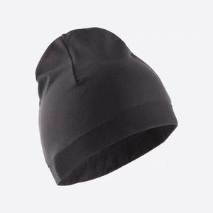 Vente en gros de bonnets personnalisés de haute qualité, unisexes, couleur unie, 100% acrylique, doux et chauds, bonnets d'hiver personnalisés, bonnets en coton à 5 panneaux - Product Image 2