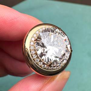 Anillo de Compromiso Iced Jewelz, Superventas, con Moissanita Redonda de 7 Quilates, Engaste de Oro Rosa, Certificación IGI, Unisex - Product Image 4