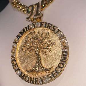 Colgante Religioso Cristiano con Cruz, Chapado en Oro Rosa de 14K, Aleación de Zinc, Moissanita Certificada IGI, Engaste de Bisel, Microincrustaciones, Charm - Product Image 2