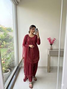 Ensemble Salwar Kameez en Crêpe pour Femme, Brodé, avec Palazzo et Dupatta, Coupe Ample Longue, Infroissable, Séchage Rapide, Tenue Traditionnelle - Product Image 3