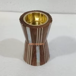Quemador de incienso de madera de lujo con inserto de latón, incrustaciones de nácar hechas a mano, soporte para incienso árabe Oud para el hogar, Ramadán y Eid. - Product Image 3