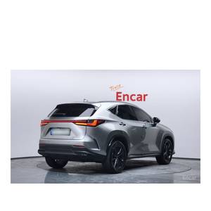 Lexus NX Premium 2024 con Cámara Trasera, Asientos de Cuero, Volante a la Izquierda - 42,797 km - Product Image 2