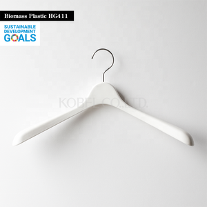 Colgador de plástico respetuoso con el medio ambiente para ropa, fabricante japonés, respetuoso con el medio ambiente, hg411b_0185 - Product Image 1