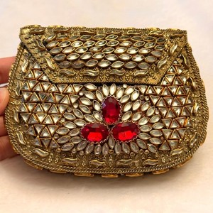 Nouvel Arrivage Pochette de rangement indienne en métal, ornée de Kundan, plaquée or, style vintage, pour mariages et fêtes nuptiales, vente en gros - Product Image 5