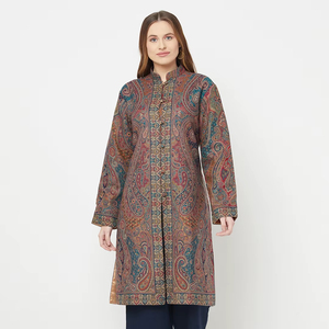 Chaqueta Larga Safaa Premium con Diseño Paisley Tejido en Cachemira - Product Image 1