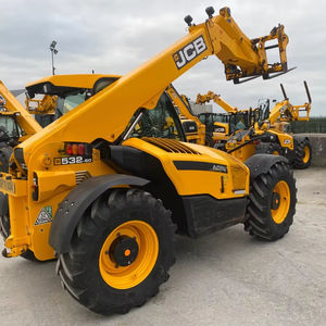 Chariot télescopique JCB d'occasion 532-70 tout-terrain avec roues en nylon/PU/caoutchouc - Portée de 7 m et capacité de 3200 kg - Product Image 1