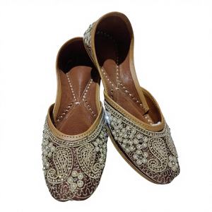 Última Colección de Calzado Tradicional Impermeable de Cuero Genuino con Bordado, Zapatos Elegantes para Niñas y Mujeres, Tallas Pequeña/Mediana/Grande - Product Image 2