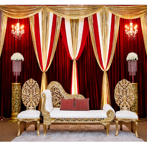 Conjunto de Sofás de Estilo Francés para Parejas, Decoración para la Escena de Revelación en Bodas Hindúes, Magnífico Conjunto de Sofás Tallados a Mano para Bodas, Hecho en EE. UU. - Product Image 1