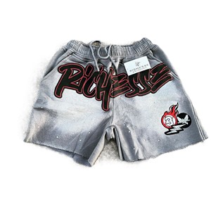 Short streetwear homme 2026 personnalisé, effet vieilli, broderie patchwork, en tissu éponge délavé soleil, motif uni et méthode de tissage non-tissé - Product Image 1