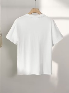 เสื้อยืดกีฬาผู้ชายขายดี ผ้าฝ้าย 80% โพลีเอสเตอร์ 20% ระบายอากาศได้ดี เหมาะสำหรับฤดูร้อน สวมใส่สบาย พิมพ์ลายดิจิตอลด้านหน้า แขนสั้น - Product Image 2