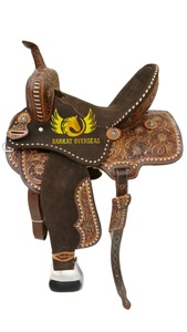 Silla de montar western de cuero genuino nueva, hecha a mano, ligera, con adornos florales y detalles en verde azulado, para carreras de barriles, con asiento profundo y portátil. - Product Image 4