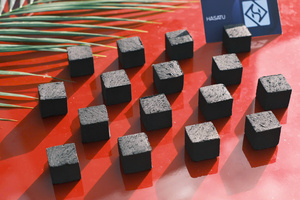 Cubos de Carbón de Coco para Hookah de Larga Duración, Alto Valor Calorífico y Bajo Contenido de Ceniza, Suministro de Fábrica para Cadenas de Bares de Shisha - Product Image 1