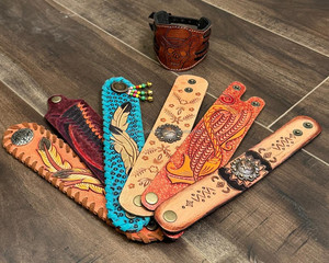 Nueva pulsera de cuero genuino mecanizada a mano personalizada con diseño de calavera de vaquero occidental, pulseras unisex ajustables para hombres y mujeres - Product Image 6