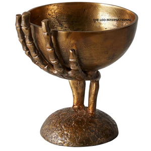 Nouvelle coupelle de rangement en verre transparent géométrique de taille moyenne, style Mariage Royal, avec support de service en métal luxueux pour l'organisation du service des serveurs - Product Image 6