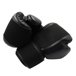 Gants de boxe en cuir pour l'entraînement - Évacuation de l'humidité et protection UV - Options personnalisables - Fabriqués au Pakistan - Product Image 4