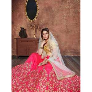 Ropa de boda de seda bordada con hilo rosa-amarillo Lehenga Choli con bordado intrincado - Product Image 2