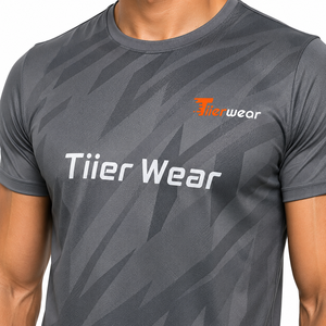 Maillot de foot pour homme, impression par sublimation, tissu performant à sublimation intégrale, manches courtes, et short de foot athlétique. - Product Image 5