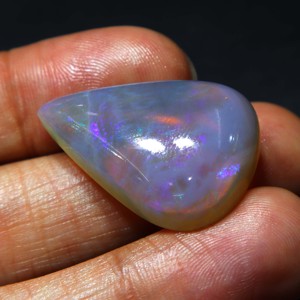 โอปอลธรรมชาติจากออสเตรเลีย โอปอลคูเบอร์เพดีแบบเม็ดเดี่ยว สีฟ้าไฟ งานแฮนด์เมดสำหรับทำเครื่องประดับ - Product Image 2