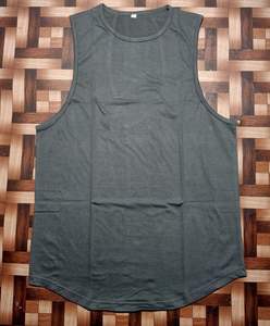 Débardeur de sport personnalisé en coton sans manches pour homme, respirant, ajusté, tricoté, col rond, motif uni, collection été 2026 - Product Image 2