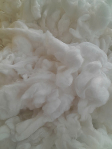 white cotton <b>wool</b>, thoroughly combed - Product Image 2
