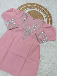 Offre Spéciale Hiver : Ensemble Kurti/Kurta Style Punjabi Très Attrayant avec Broderies Miroir – Plusieurs Styles, 2 Couleurs et Tailles Disponibles – Vente en Gros - Product Image 2