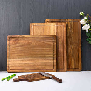 Planche à découper en bois écologique de qualité supérieure |   Ustensiles de cuisine en bambou naturel |   Planche à découper durable, compatible lave-vaisselle et personnalisable - Product Image 4