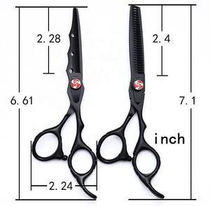 Juego de tijeras de corte de pelo de peluquero negro profesional de 6 pulgadas de 2 piezas con tornillo ajustable y logotipo personalizado - Product Image 6