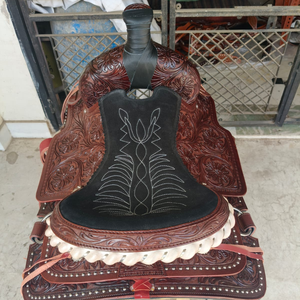Silla de montar western de cuero Wade, totalmente tallada a mano |   Diseño de Alta Calidad para Atar Animales en Ranchos |   Equipo de Equitación de Primera Calidad |   2026 Confort - Product Image 3