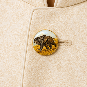 Botones de Lujo Personalizados de Latón con Madreperla y Diseño de Elefante Africano para Trajes y Blazers de Hombre - Product Image 3
